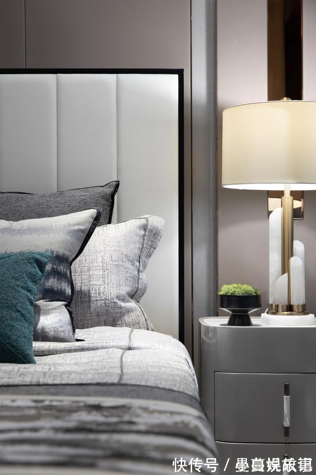 书房|这对夫妻晒出146㎡之家,一点都不豪华的“中式”,却被深深迷住