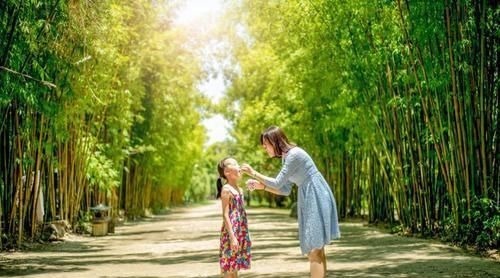 孩子|妈妈,他们都不和我玩!父母的回答和态度,影响了孩子的未来