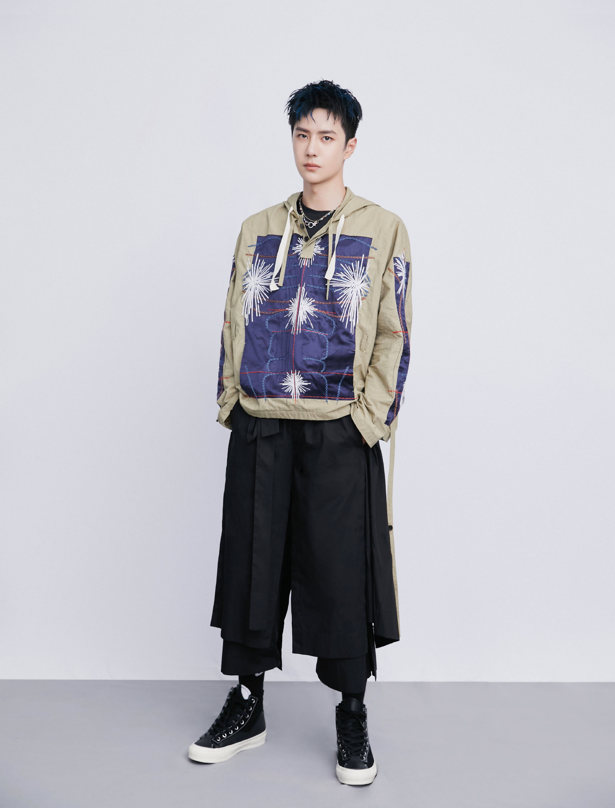 网传王一博资源向王俊凯倾斜，超低价拿下代言，王俊凯被替换