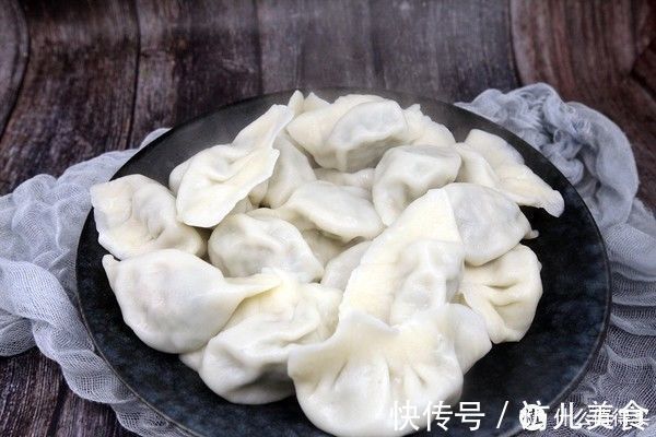 速冻水饺为啥比手工水饺便宜那么多?听完其中的猫腻,你还会买吗