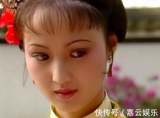 薛宝钗&红楼梦中,她的形象完美,曹雪芹把优秀女人良好品质都给了她