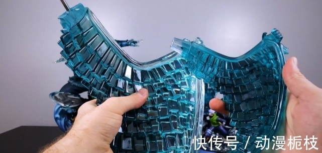 手办|火影:600手办VS6000雕像,卡卡西质感差距明显,须佐彰显细节