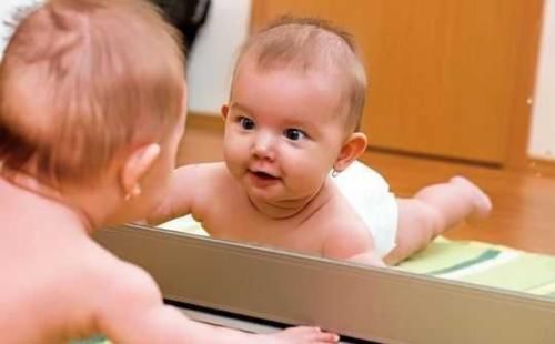 内裤|到了夏季就想给孩子戒尿不湿？宝宝需要符合信号后，家长才能行动