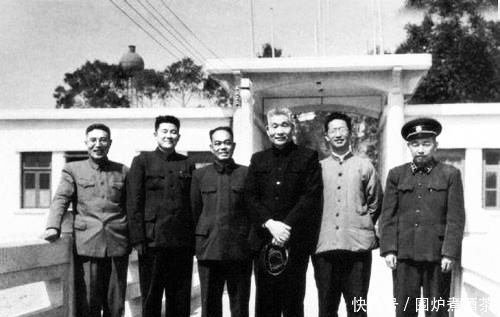 周希汉|老汉进京找到中将：我当年救你负过伤！谁知老将军已不记得