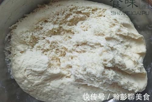 蒸馒头，不要只加酵母！多加“2白”，馒头又白又香，凉了也不硬