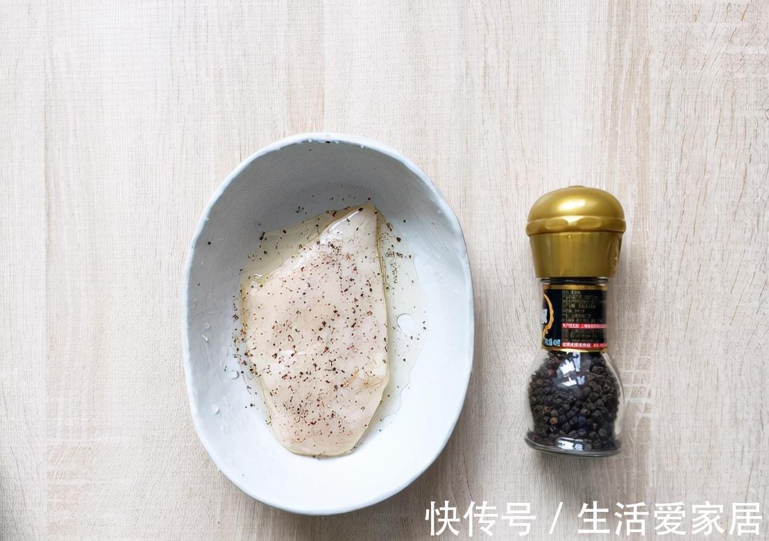 紫甘蓝|南瓜吃法多样，做成南瓜饼，卷上喜欢的食物就搞定