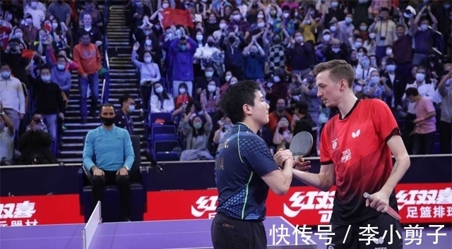 切福德|梁靖崑4-3死里逃生!中国球迷全体起立,在美国高举红旗呐喊喝彩
