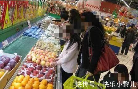 奶奶|孩子打烂超市的碗，妈妈的教育方式，超市人人称赞并直接免去赔偿