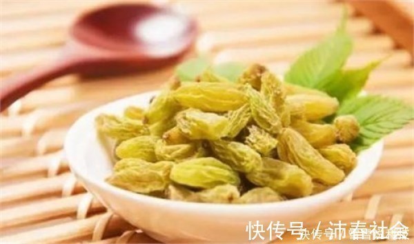 中老年人|六种被认为最健康的零食,老人和小孩最需要,记得买这些健康零食