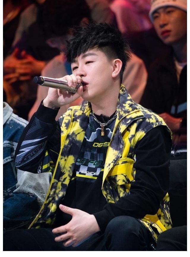 龚琳娜|《说唱听我的2》今日开播！龚琳娜谈神曲标签弹壳遭选手落泪表白