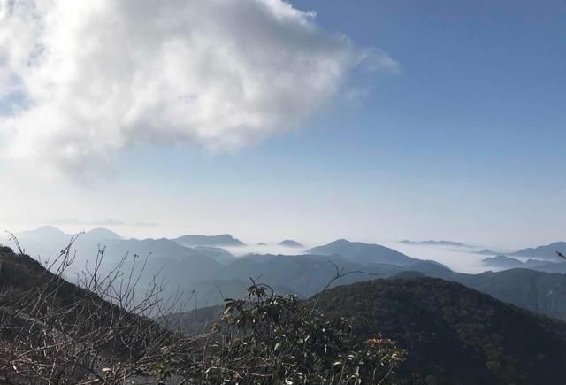 广州市区|广东又一风景区走红，距离广州市区不远，最高峰可达1902米！