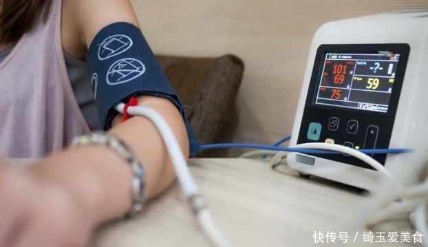 谨记|高血压，谨记早起三不做，饭后三不急，睡前三不宜，降低血压峰值