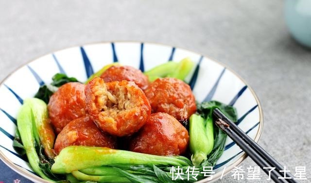 别再炸丸子了!教你新做法,不用油炸健康省油,比狮子头还香!