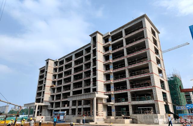 购房者|临沂北城新区某楼盘洋房均价18000元面市引关注