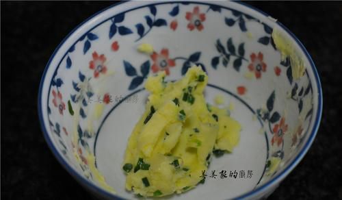 钙是牛奶的6倍！春天长个季，我常用它给娃做零食，比薯片还香！