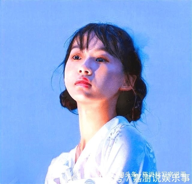 陈洪标#清华美院“女男神”PK冷军,用一支铅笔画人体,比照片还逼真细腻