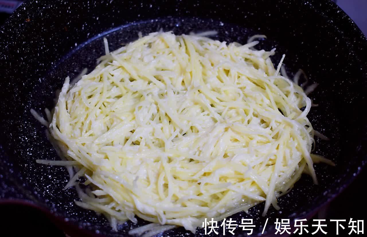 美食|早餐土豆饼，软糯美味，五分钟完成的美食