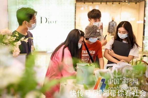 天一·和义|这个商圈晋级宁波首个“百亿级商圈”去年销售额超110亿元