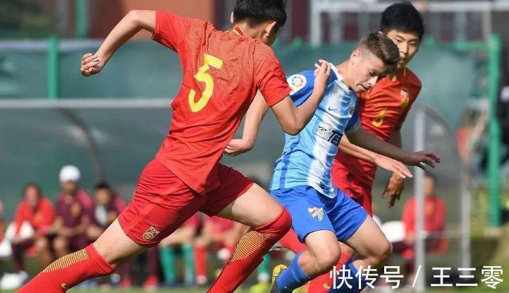 青超|泰山队18岁中卫冒尖,成国青队后防核心,曾率队连续十场零封对手