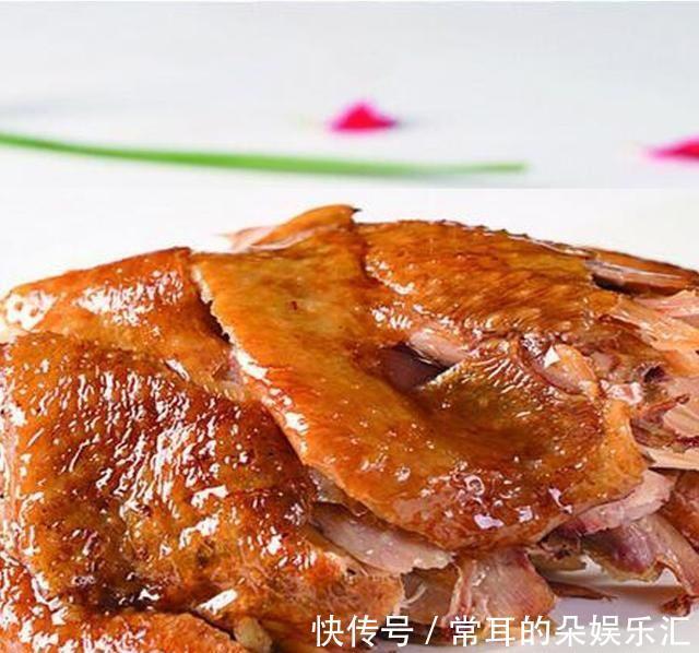 厨师长|厨师长亲手教你祖传烧鸡做法，香料精确到克，咬一口满嘴香