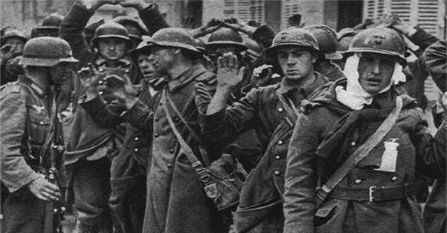 战俘营|二战中的奇葩国家,喜欢投降,还自建战俘营把自己关进去