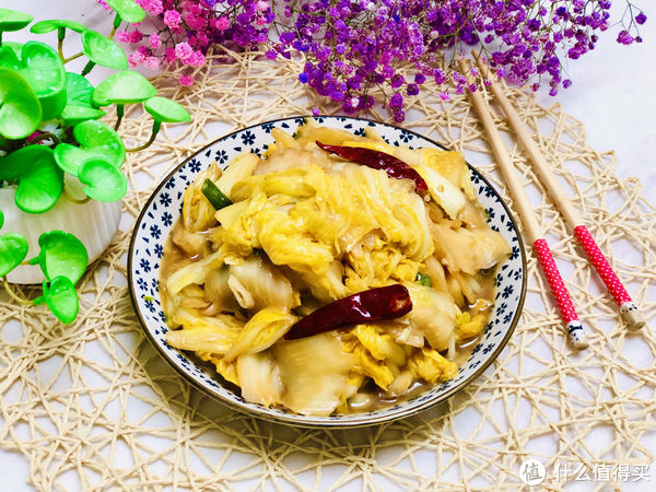 炒白菜，有人盐腌有人直接炒，都不全面，教你正确做法，脆嫩入味