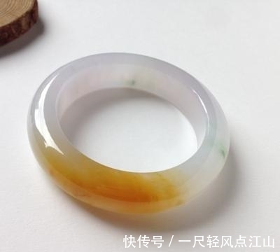 翡翠手镯 一般冰种玉镯子的价位