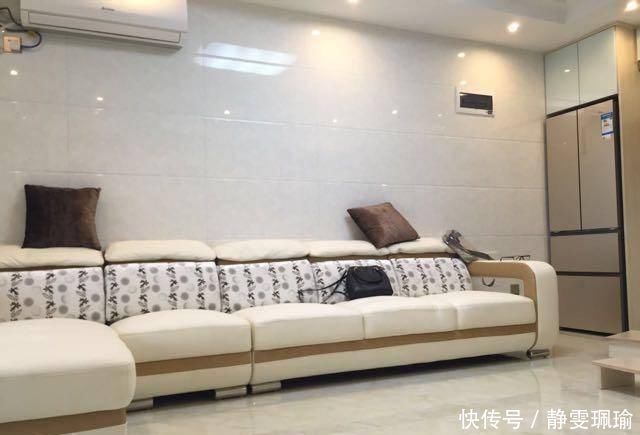 很实用|61平的小户型,老公在客厅打了好多柜子,入住后才知道很实用