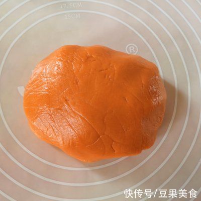 妈妈最拿手的柿子月饼,被我偷学到了