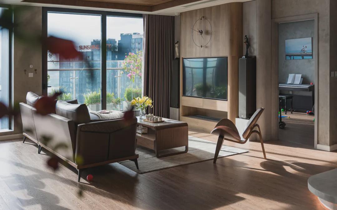 业主|顶楼复式180㎡，浴缸放在阳台“得意之作”，没想到却被吐槽了