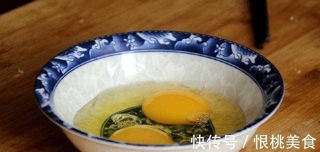 粉条最好吃的做法，我家隔三差五做一次，劲道爽滑，上桌就扫光