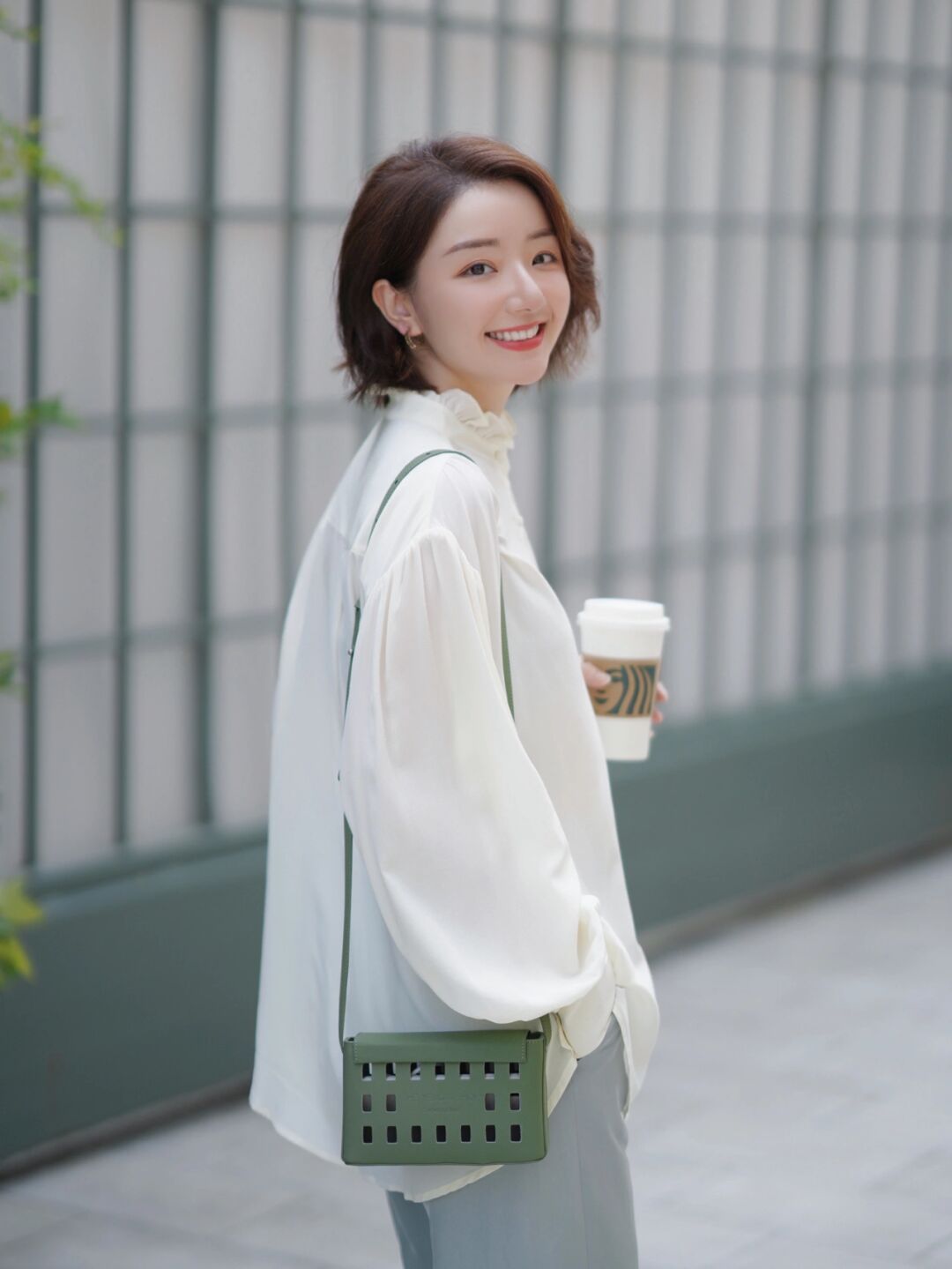 西服套装|时髦女人都不会乱穿衣，看看这些穿搭技巧，让你气质翻倍又洋气