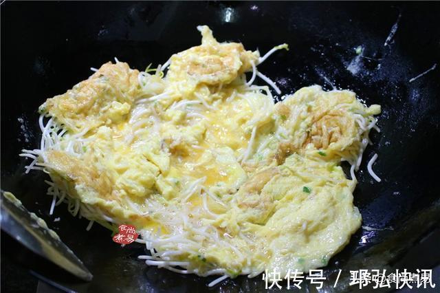 鸡蛋|鸡蛋加它一起炒，搭配很巧妙，秋季吃正好，清淡软嫩补水防燥
