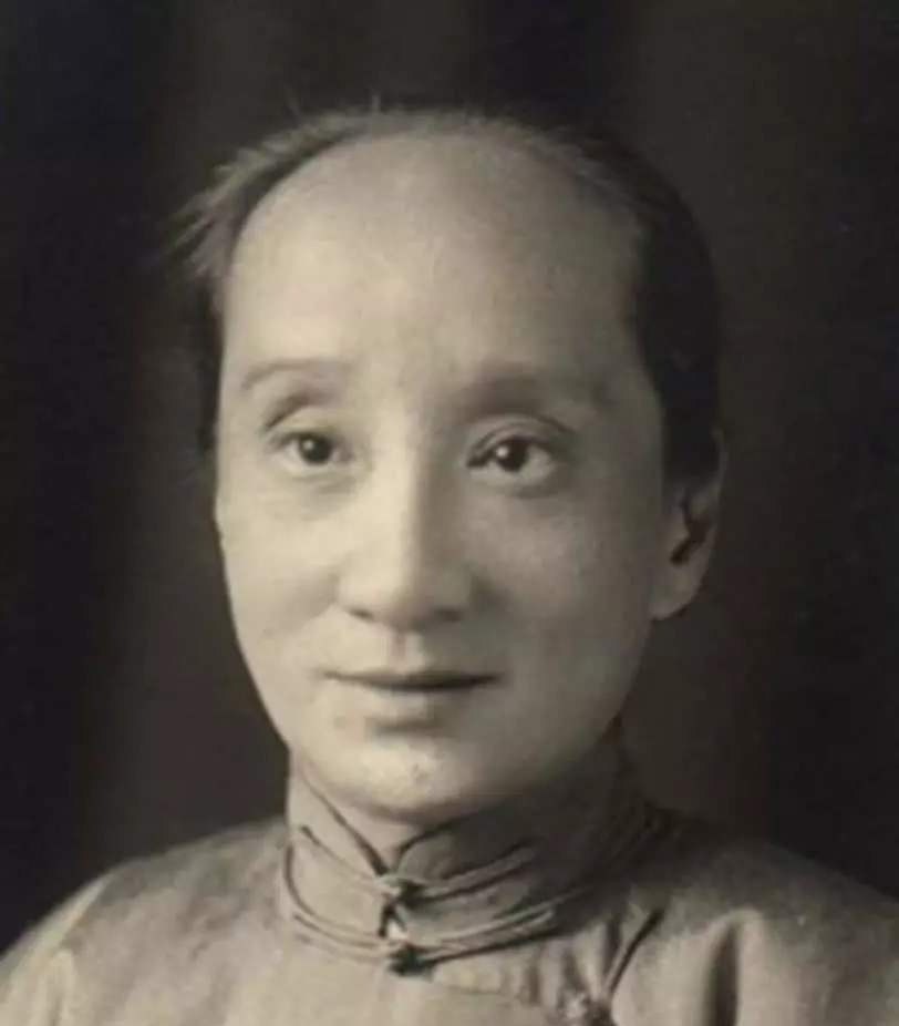 老姑娘订婚5年,未婚夫迟迟不肯娶,婆婆用一招,他火速归来成亲