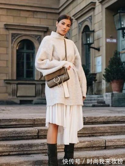 显瘦 今年毛衣流行这么塞!超显瘦还显高5cm!