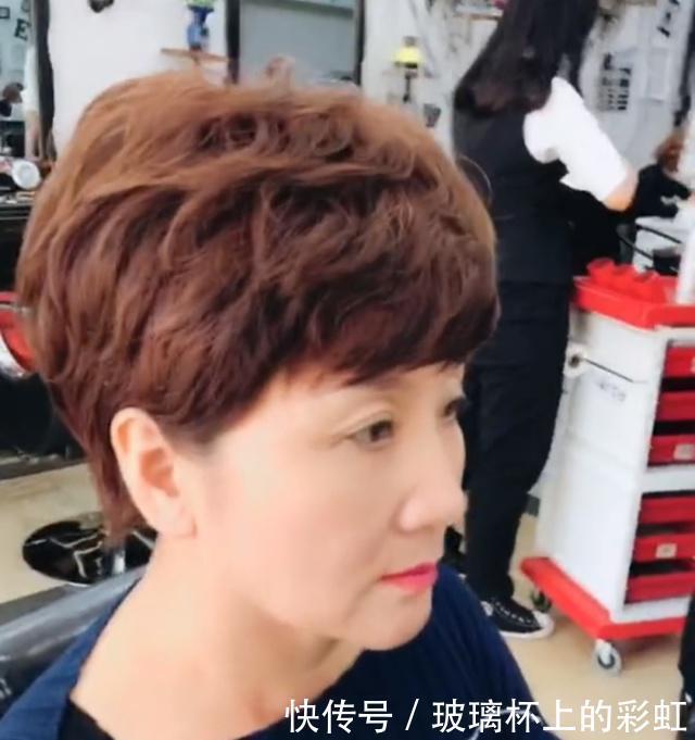 短发|中老年女性这样做头发,保证发型效果和健康,真的超漂亮!