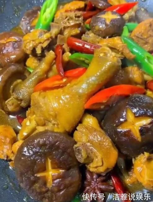 看着就特别馋的美食，颜色鲜亮让你很有食欲，特别下饭