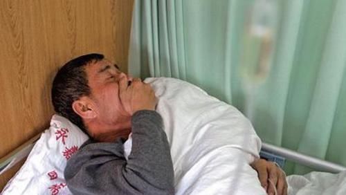 50岁男子患上脑梗塞,医生经常这样做,对身体危害很大