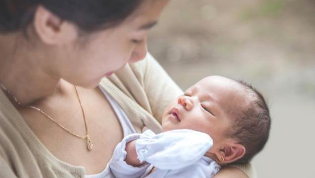 脑出血|1岁健康宝宝脑出血,只因奶奶用老方法哄睡,家长要引以为戒