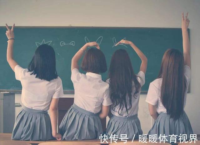 异性|妈妈半夜被摇醒,因10岁儿子要“吃饭”:没有隐私的母爱真可怕