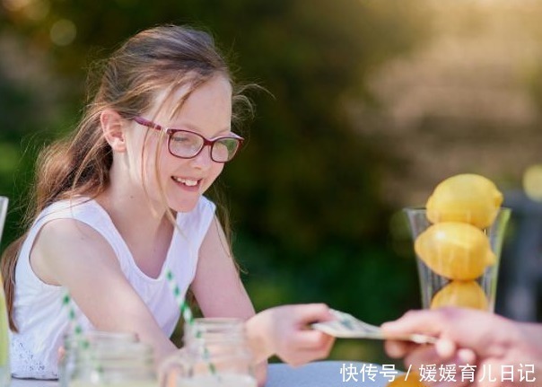 孩子|孩子开口要零花钱时,母亲的做法决定孩子的未来,早知道早受益