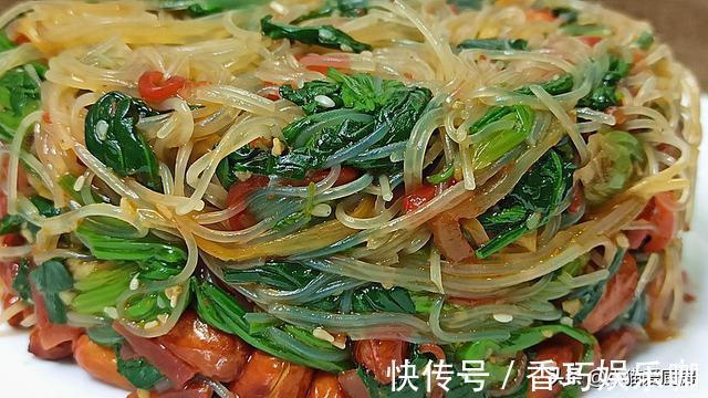 小猫|教你菠菜爽口解腻的做法，几分钟上桌，营养好吃做一大盘不够吃