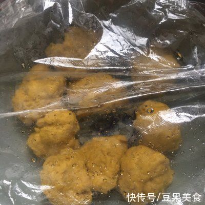 这道南瓜刺猬包太销魂,同事吃过都找我要菜谱
