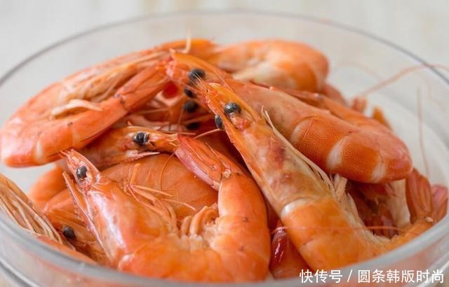方法|水煮虾,是冷水下锅还是开水学会正确方法,大虾鲜嫩有嚼劲