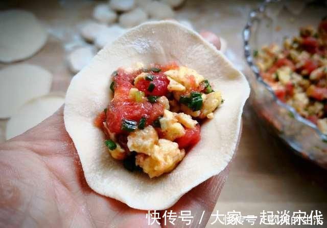 大肉馅|夏天，用它包饺子真好吃，2元一斤，又嫩又鲜，比肉饺子都好吃