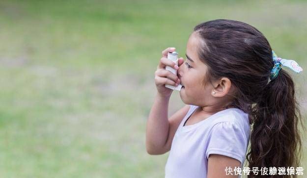 名字|宝爸姓白,给女儿取名字,上学老师点名后,全班哄堂大笑