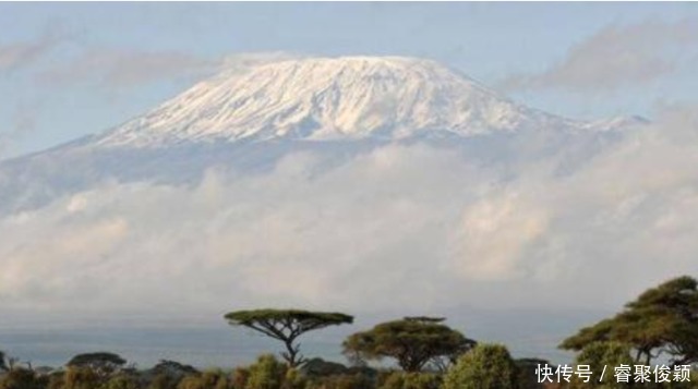 非洲的 屋脊 世界上唯一一座位于赤道上的雪山 堪称奇迹 全网搜