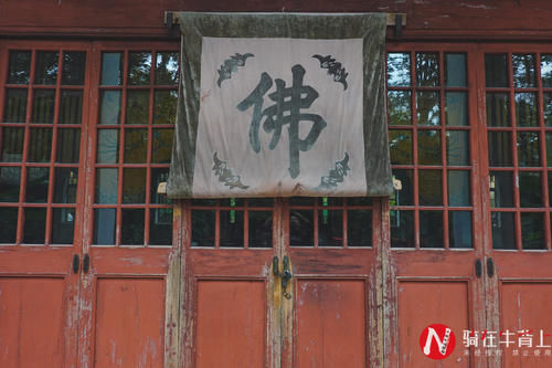 浙江深山发现一古寺，门票5元吃饭2元，被网友好评点赞