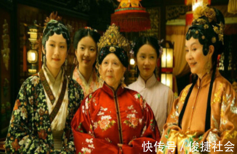 林黛玉$解读李少红版《红楼梦》,为什么林黛玉是赤着身子死去的?