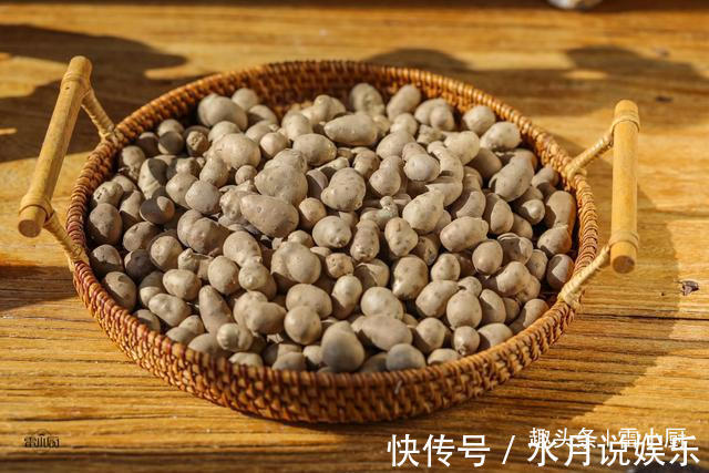 山药蛋|用山药蛋做的小饼，又香又糯，吃一个还想吃一个
